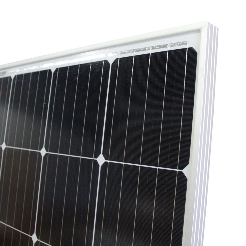 Efficienza pannelli fotovoltaici - Fig. 2 - Pannello FV con celle in silicio monocristallino